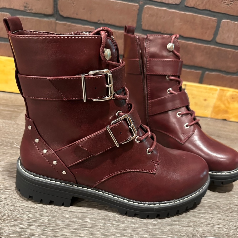 Brand new burgundy combat boots with buckle and stud detail 9Wide